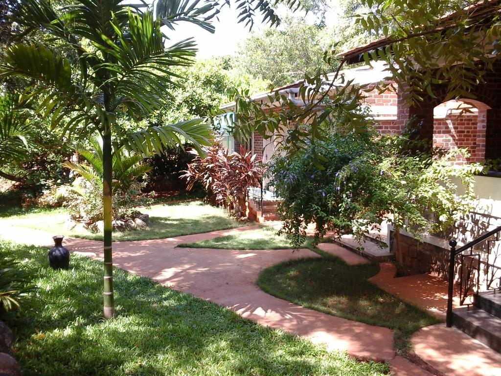 Inn Pondiville Forest Retreat Pondicherry Exteriör bild