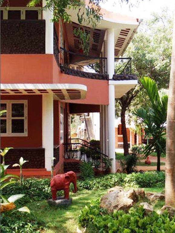 Inn Pondiville Forest Retreat Pondicherry Exteriör bild